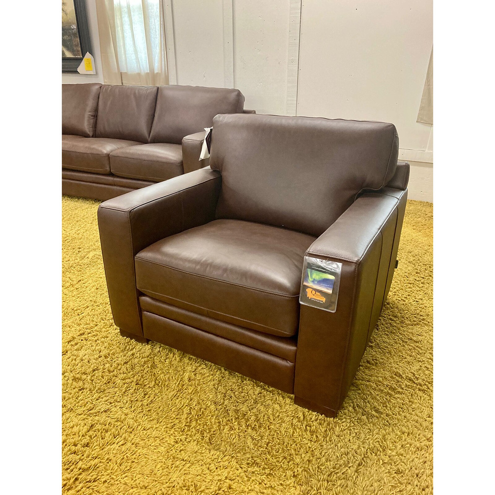 35" Amax Leather Chatsworth Chair