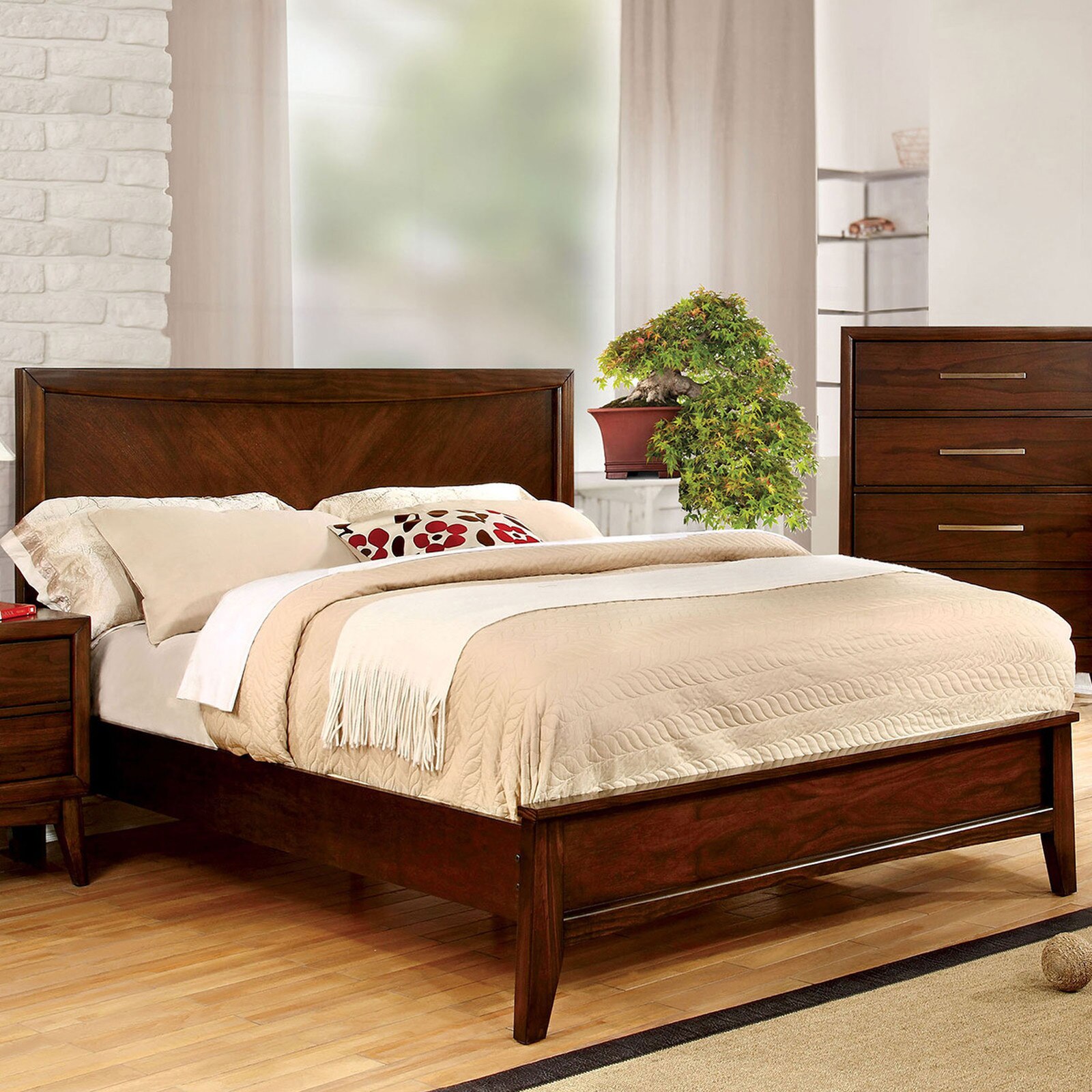 Furniture of America Snyder Solid Wood Queen Size Upholstered Bed