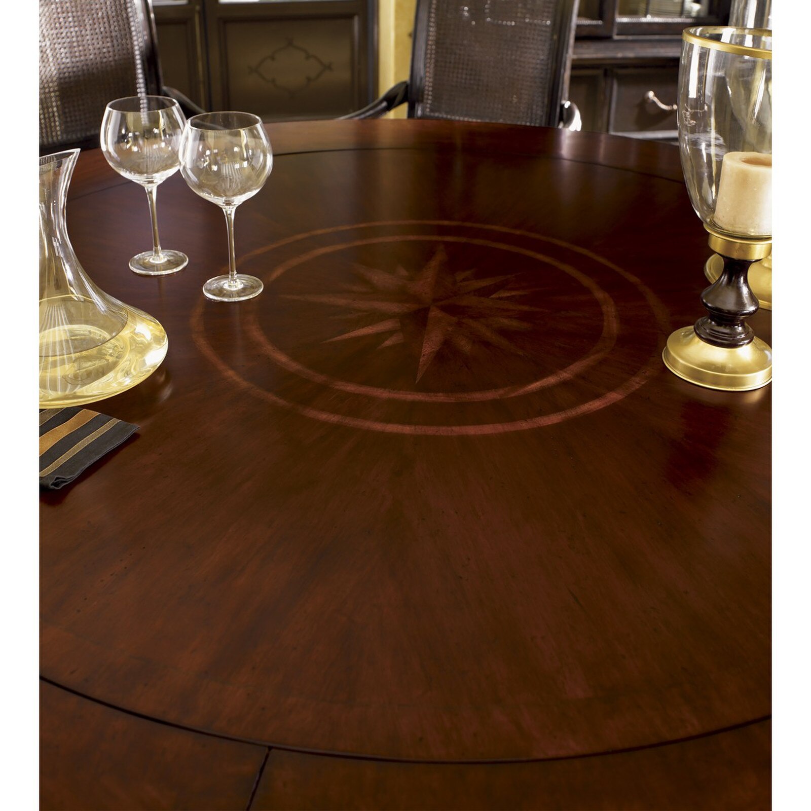 Lexington Bonaire Round Dining Table
