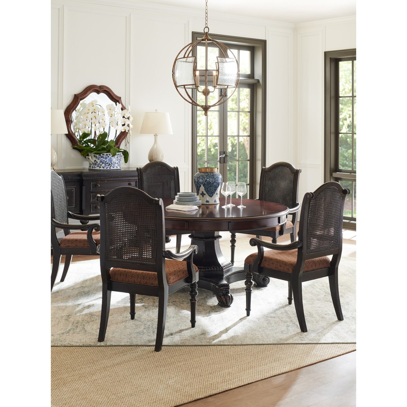 Lexington Bonaire Round Dining Table